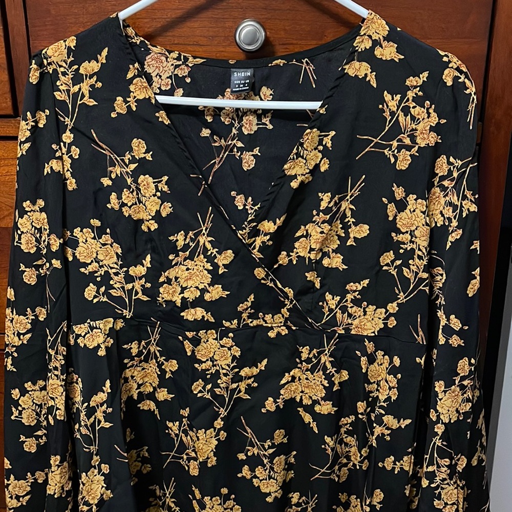 SHEIN Maternity dress, size small. NWOT